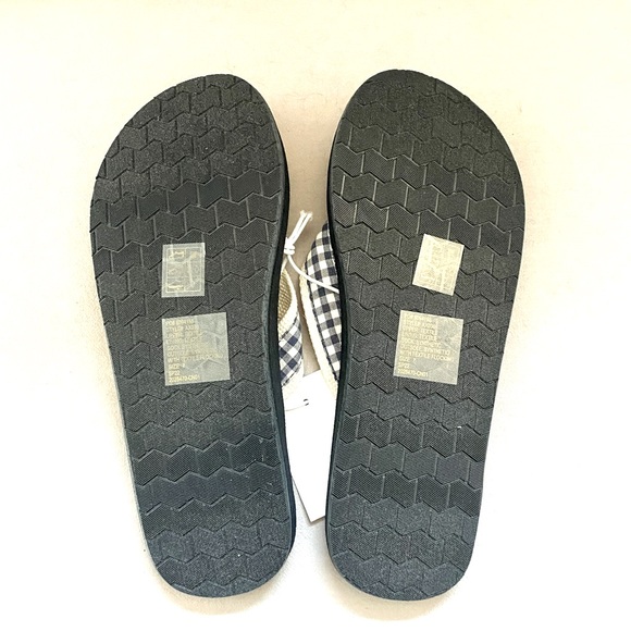 NWT J Crew women’s sandals size 7 - Picture 2 of 2